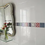 Des Dames Hotel *